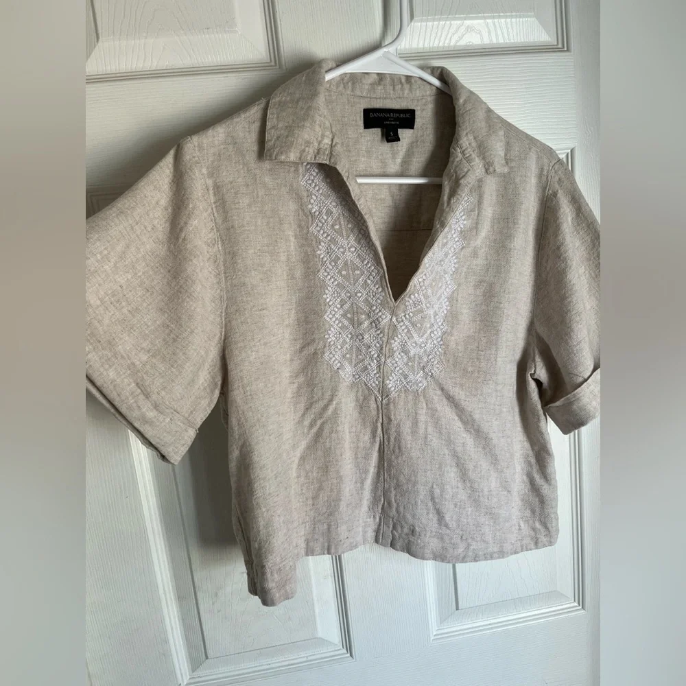 Banana Republic Women's Cropped Linen Embroidered Top - Picture 9 of 9
